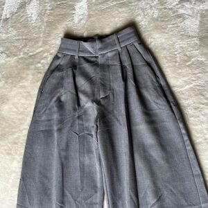 Abercrombie tailored fit pants in gray